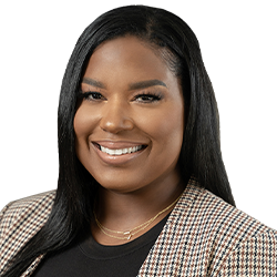 Mayelyn Gomez – Case Manager